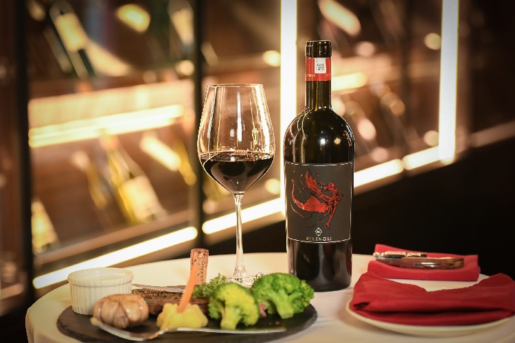 Vang Hảo Hạng Velenosi Ninfa Marche IGT Rosso - Ảnh 2