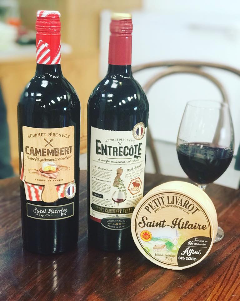 Bộ 2 chai rượu vang Camembert và Entrecote