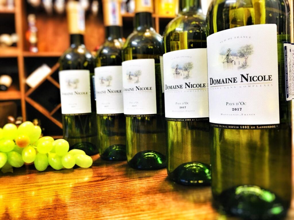 Vang trắng Domaine Nicole