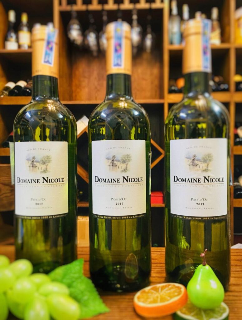 Vang trắng Domaine Nicole