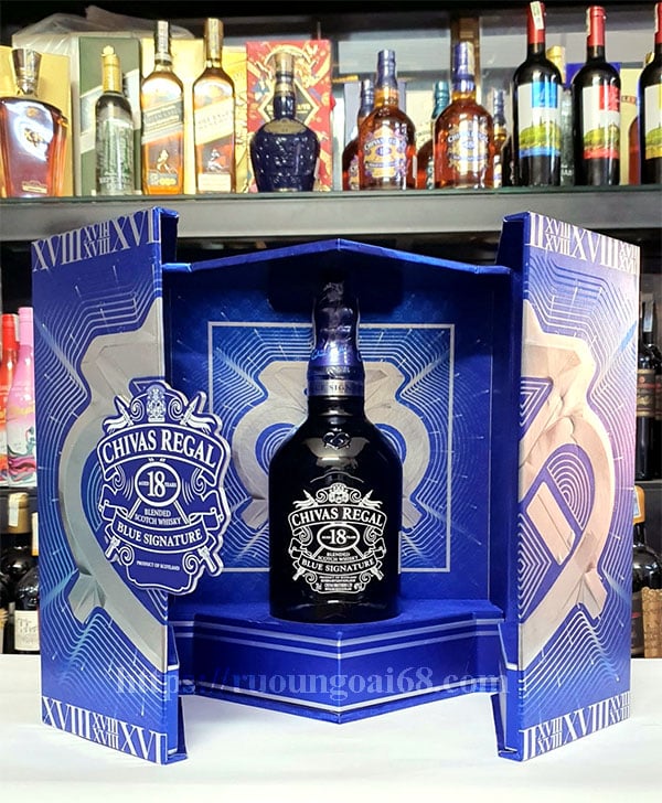 Chivas 18 Blue Hộp Quà Tết 2024 Chivas 18 Blue Hộp Quà Tết 2024