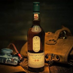 ượu Lagavulin 16 năm hàng xách tay