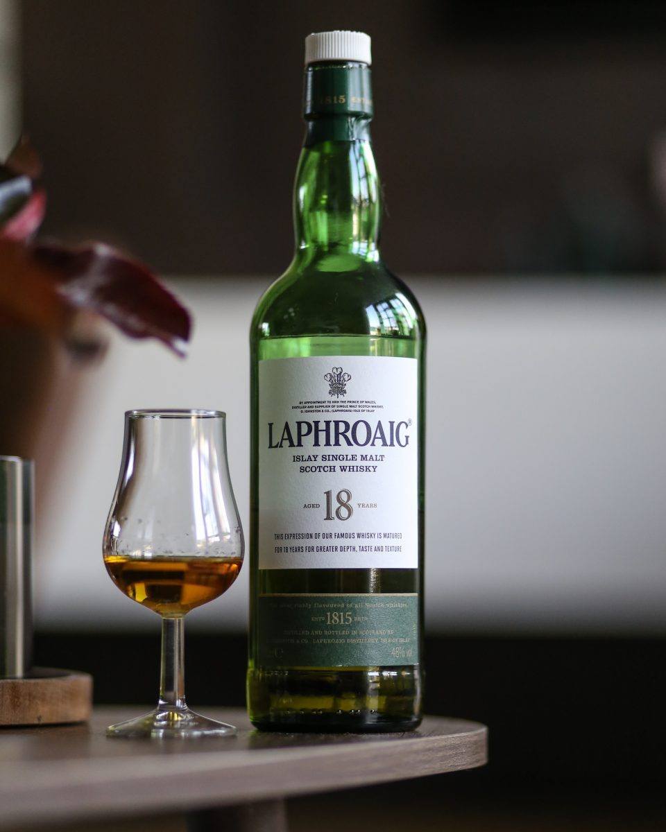 laphroaig 18 Năm