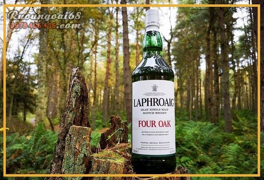 Rượu Laphroaig Four Oak than khói